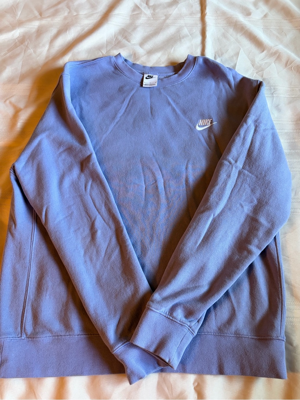 Nike Men's Light Purple Crewneck Sweatshirt